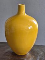 Gave grote gele keramieke fles van de ikea 30cm hoog, Huis en Inrichting, Geel, Aardewerk of Porselein, Ophalen of Verzenden, Zo goed als nieuw