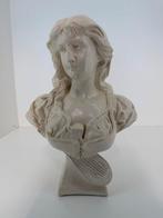 Gipsen buste van jonge vrouw – romantische stijl, Antiek en Kunst, Curiosa en Brocante, Ophalen of Verzenden