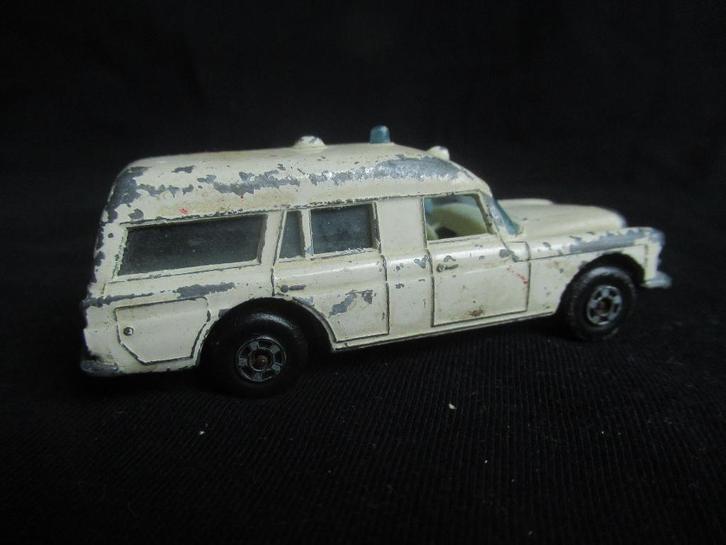 setje miniatuur auto's, Hobby en Vrije tijd, Modelauto's | Overige schalen, Gebruikt, Auto, Ophalen of Verzenden