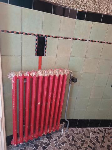 Gietijzeren vintage kolomradiator 54x6x70, plm. 400watt beschikbaar voor biedingen