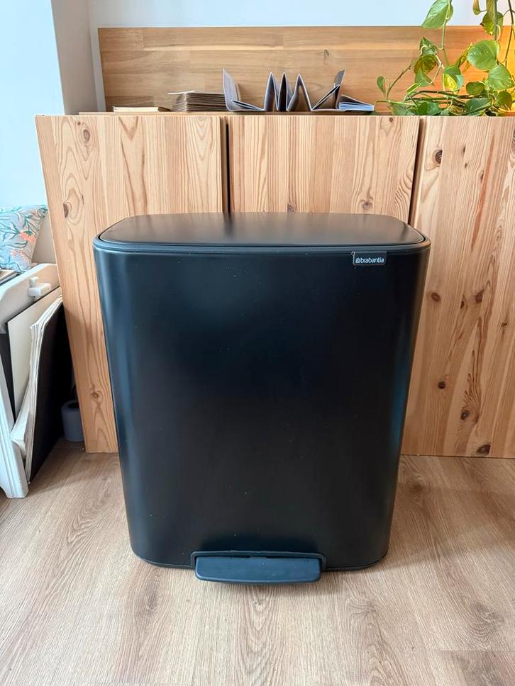 Brabantia Bo pedaalemmer 60L - zo goed als nieuw, Huis en Inrichting, Woonaccessoires | Prullenbakken, Zo goed als nieuw, Metaal