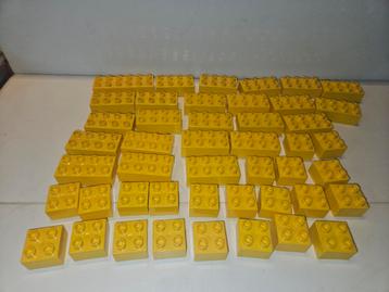 Lego Duplo 46 Gele Bouwblokken beschikbaar voor biedingen