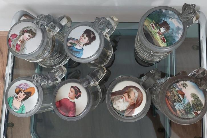 7 stuks Duitse bierpullen kristal met porselein medaillon, Antiek en Kunst, Antiek | Glas en Kristal, Ophalen of Verzenden