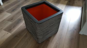 Plantenbak 40 x 40 cm  52 Ltr beschikbaar voor biedingen
