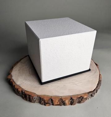 Urnen voor hele scherpe prijzen, laatste model. beschikbaar voor biedingen
