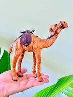 Vintage leren dromedaris, Ophalen of Verzenden, Gebruikt