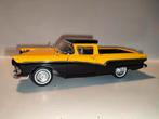 Ford Ranchero 1957 Road Signature 1:18 vitrine model metdoos, Ophalen of Verzenden, Zo goed als nieuw, Overige merken
