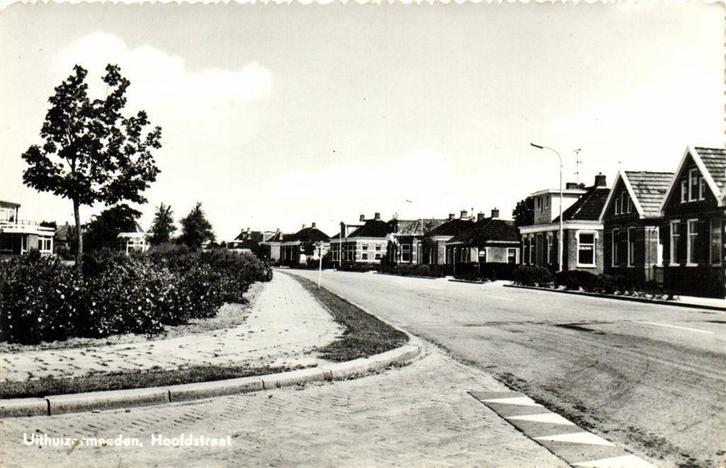 Uithuizermeeden, Hoofdstraat - ongelopen, Verzamelen, Ansichtkaarten | Nederland, Ongelopen, Noord-Brabant, Voor 1920, Ophalen of Verzenden