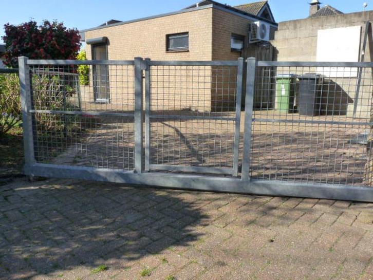 Gegalvaniseerde Draaipoort met looppoortje incl Paal, Tuin en Terras, Tuinhekken en Hekwerk, Zo goed als nieuw, IJzer, Met poort