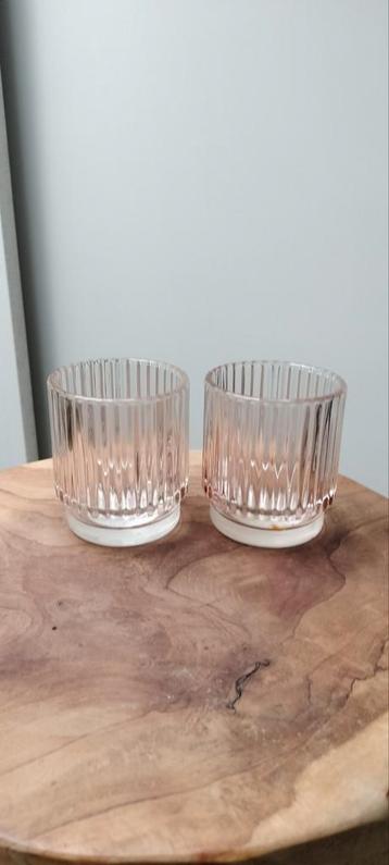 Set van 2 Roze Glazen waxinelichtjes  beschikbaar voor biedingen