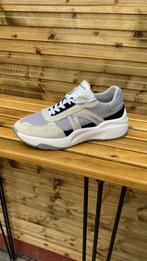 Sneakers nieuw Maat 39 Tamaris, Kleding | Dames, Schoenen, Ophalen of Verzenden, Nieuw, Sneakers of Gympen