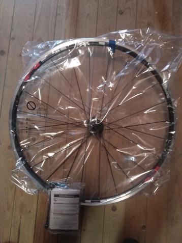 Set racefiets wielen 28 inch (2 voor + 1 achter) beschikbaar voor biedingen