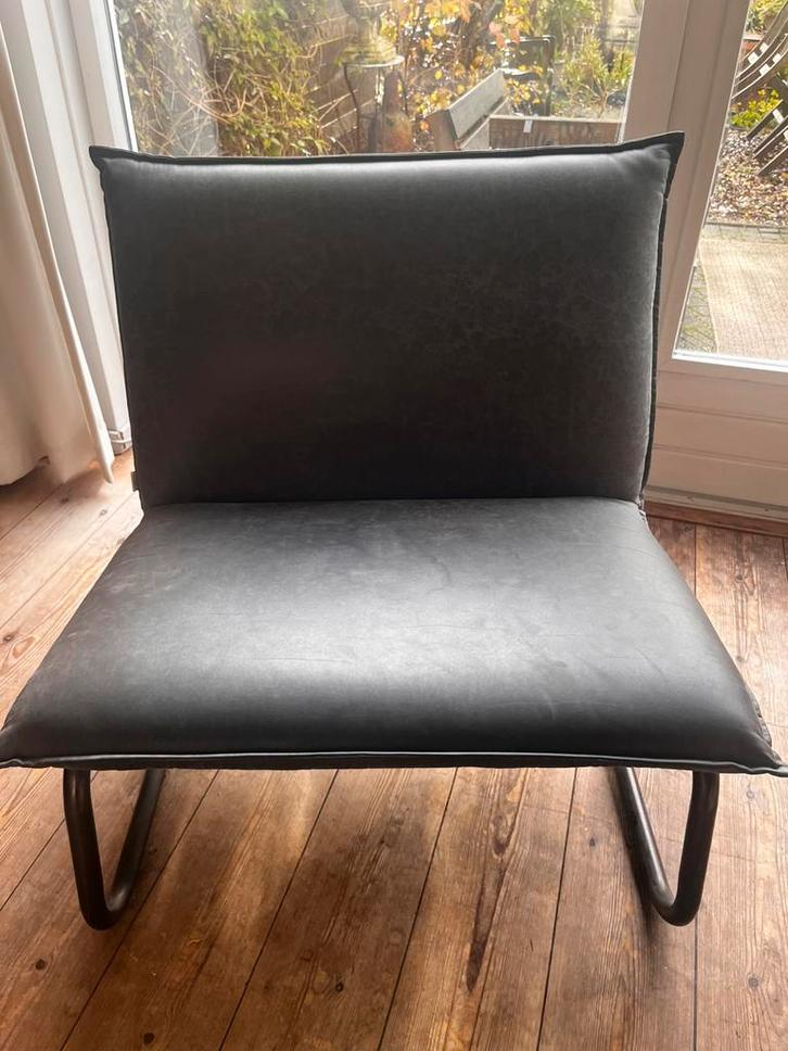 Ophalen GRATIS Indust lounge stoel 1-2 zitter taupe - grijs, Huis en Inrichting, Stoelen, Gebruikt, Eén, Metaal, Zwart, Ophalen
