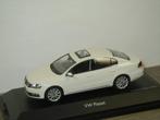 VW Volkswagen Passat Saloon - Schuco 1:43, Hobby en Vrije tijd, Modelauto's | 1:43, Verzenden, Zo goed als nieuw, Auto, Schuco