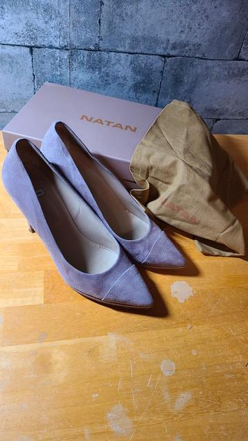 NATAN Pumps taupe beschikbaar voor biedingen