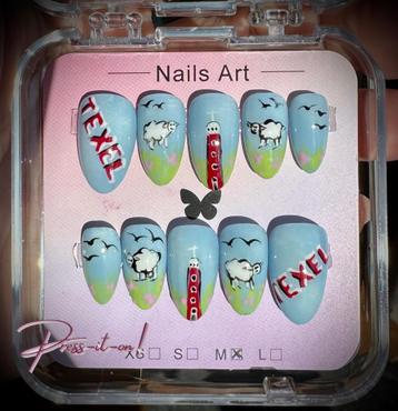Texel presson nagels, vuurtoren, schaapje, vakantie nailart beschikbaar voor biedingen