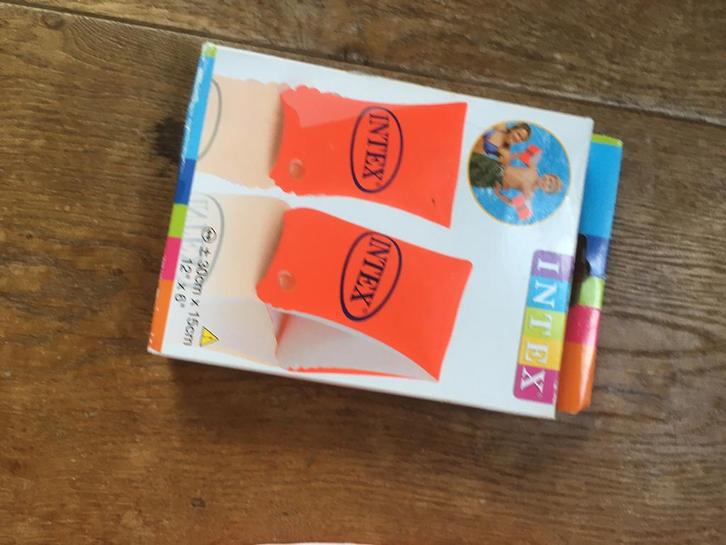 zwemband of drijfring waterschoenen badjassen, Kinderen en Baby's, Babykleding | Baby-zwemkleding, Zo goed als nieuw, Zwem-accessoire