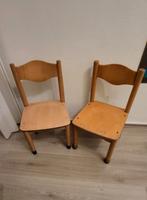 2 houten kinder stoeltjes, Ophalen, Zo goed als nieuw, Stoel(en)