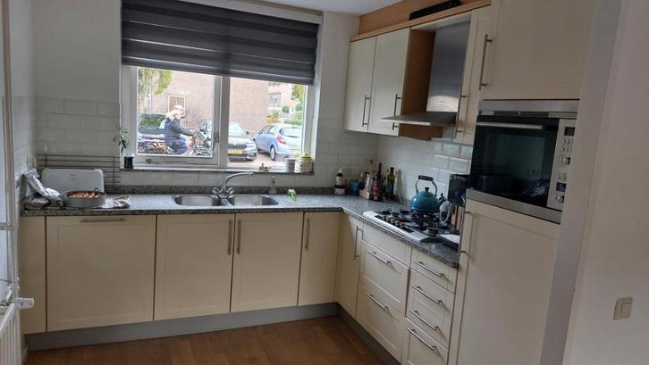 Keuken, Huis en Inrichting, Keuken | Complete keukens, Gebruikt, Hoekkeuken, Overige kleuren, Graniet of Steen, Ophalen