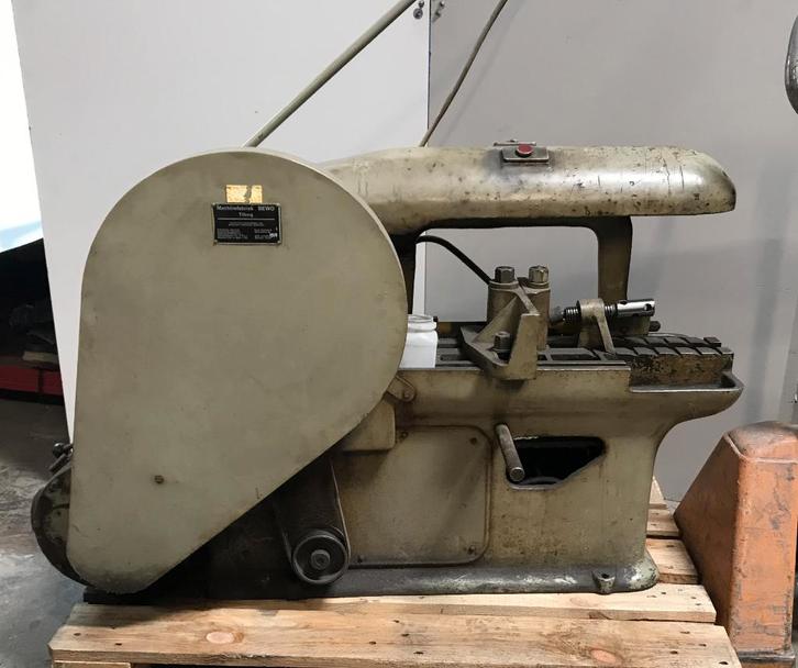 Beugelzaag, Bewo, 400 volt, 70x130x84 cm, Doe-het-zelf en Verbouw, Gereedschap | Zaagmachines, Gebruikt, Overige typen, 1200 watt of meer