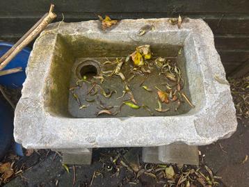 Blauwe Steen Gootsteen - Binnen/Buiten beschikbaar voor biedingen