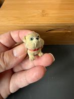 Fluffy hond buldog - hxbxd 3x2.2x3.5cm - schattig, Ophalen of Verzenden, Zo goed als nieuw, Poppenhuis