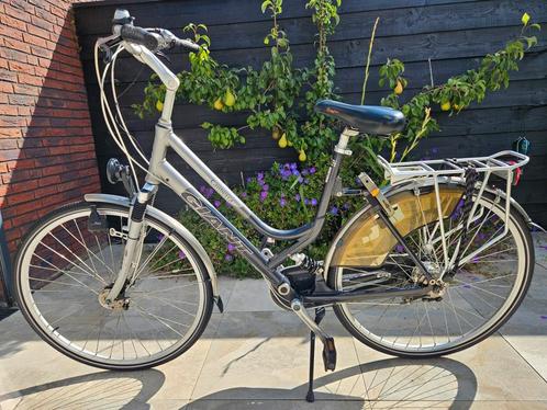 Giant Canberra, Fietsen en Brommers, Fietsen | Dames | Damesfietsen, Zo goed als nieuw, Giant, Versnellingen, 56 cm of meer, Ophalen