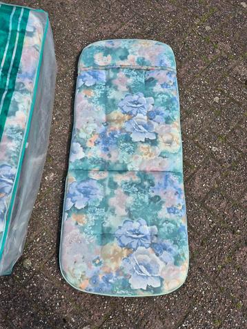 Supergave vintage jaren 80 tuinkussens pastel kleur bloemen beschikbaar voor biedingen