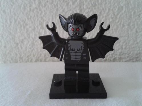 UNIEK Lego vampier vleermuis minifiguur Serie 8 8833 nr 11, Kinderen en Baby's, Speelgoed | Duplo en Lego, Zo goed als nieuw, Lego