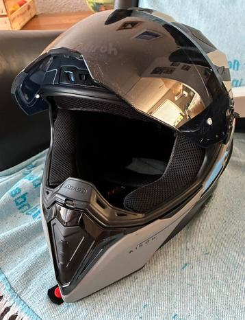 Airoh helm maat L te koop beschikbaar voor biedingen