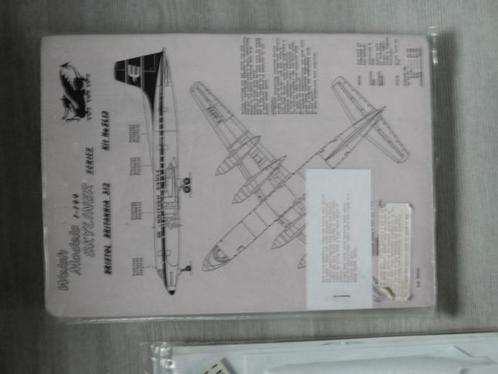 Airliners Bristol Brittania 2x en DC-7c 1/144, Hobby en Vrije tijd, Modelbouw | Vliegtuigen en Helikopters, Zo goed als nieuw