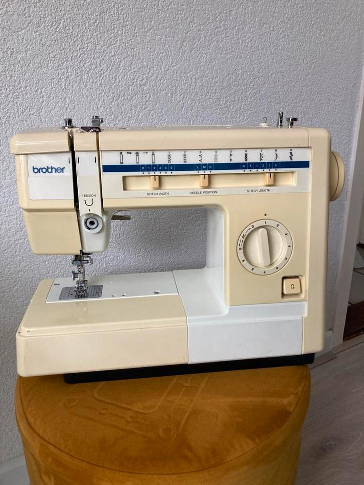 Brother naaimachine Model VX880(defect), Hobby en Vrije tijd, Naaimachines en Toebehoren, Gebruikt, Naaimachine, Brother, Ophalen of Verzenden
