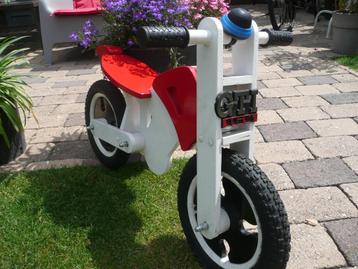 Prachtige motor loopfiets op luchtbanden  beschikbaar voor biedingen