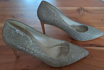 Karen Millen pumps maat 38 beschikbaar voor biedingen