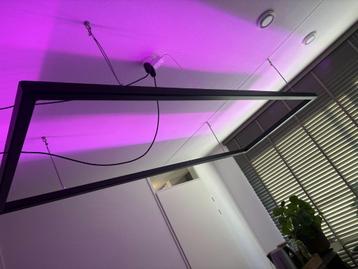 Plafondlamp Uniek Design met Hue verlichting beschikbaar voor biedingen