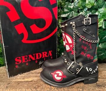 Nieuwe supergave aparte boots van Sendra maat 41 beschikbaar voor biedingen