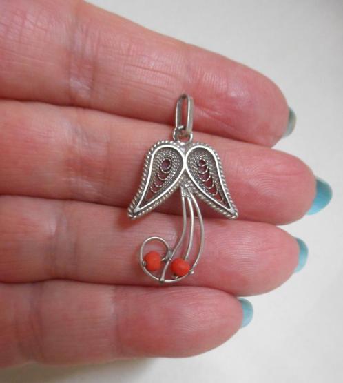 Zilveren antieke hanger met bloedkoralen kraaltjes nr.278, Sieraden, Tassen en Uiterlijk, Antieke sieraden, Hanger, Zilver, Verzenden