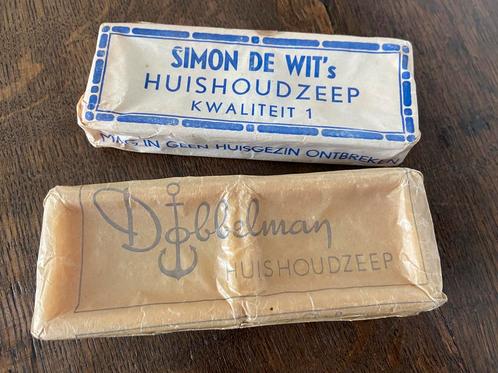 2 stukken ouderwetse huishoud zeep in papier wikkel antiek, Antiek en Kunst, Curiosa en Brocante, Ophalen of Verzenden