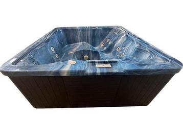 Jacuzzi blauw 5 pers 220v plug and play beschikbaar voor biedingen
