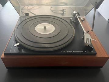 Gereviseerde Lenco L76 platenspeler met garantie beschikbaar voor biedingen