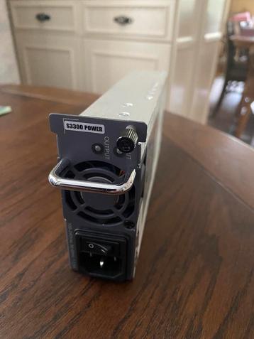 Nieuwe voeding 230 V / 10 A in doos beschikbaar voor biedingen