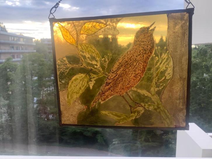 De zingende spreeuw vintage glas-in-lood raamhanger, Antiek en Kunst, Curiosa en Brocante, Ophalen