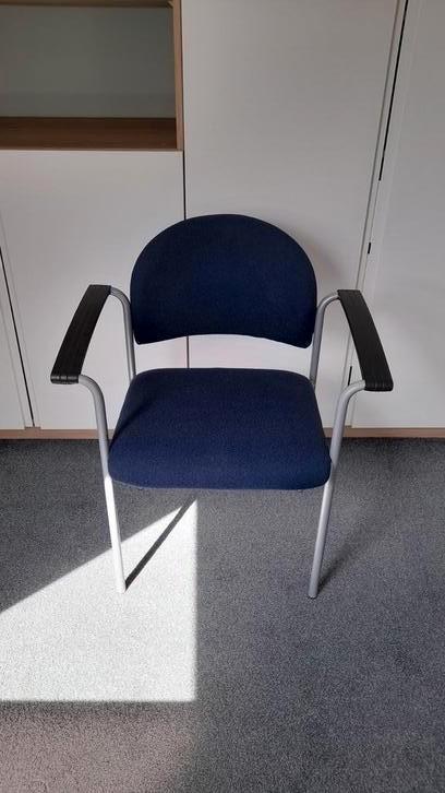 2x kantoorstoel donkerblauw, Huis en Inrichting, Bureaustoelen, Gebruikt, Bureaustoel, Blauw, Ophalen