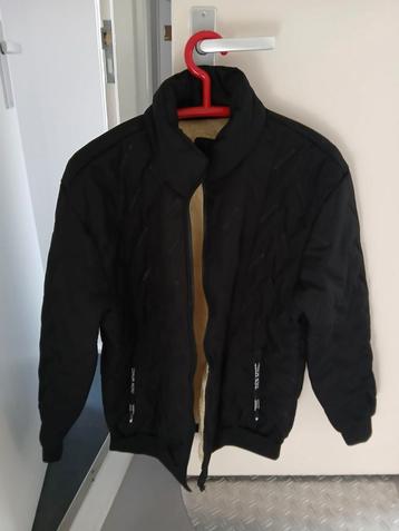 Gewatteerde Jas beschikbaar voor biedingen