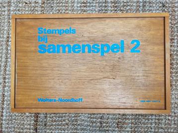 Stempels bij samenspel 2 Wolters-Noordhoff; verkeer beschikbaar voor biedingen