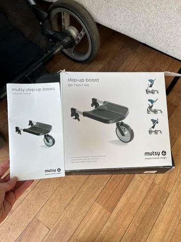 Mutsy stepping board / meerijd plankje kinderwagen  beschikbaar voor biedingen
