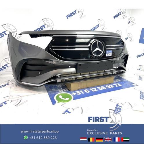 H243 EQA AMG LINE VOORBUMPER GRIJS COMPLEET + GRIL ORIGINEEL, Auto-onderdelen, Carrosserie en Plaatwerk, Bumper, Mercedes-Benz