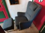 Fauteuil met voetenbankje, Huis en Inrichting, Ophalen, Zo goed als nieuw, 50 tot 75 cm