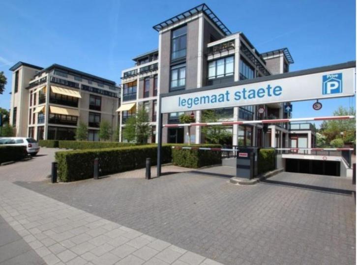 Garagebox, Auto diversen, Autostallingen en Garages