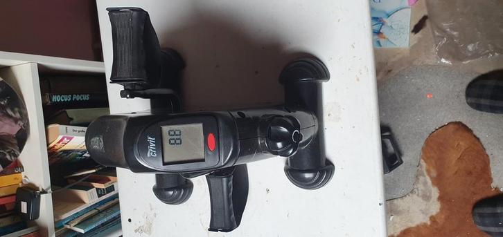 Crivit arm- en beentrainer, ook  een pedaaltrainer genoemd, Fietsen en Brommers, Overige Fietsen en Brommers, Zo goed als nieuw